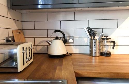 Leamington Spa Apartment | Lux Home Stays - Regents Place