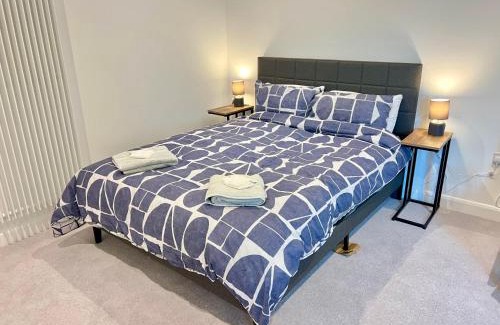 Docklands Apartment | Lux King Studio Penthouse w private entrance