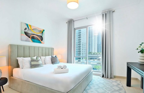 Al Sufouh 2 Apartment | LUX | Marina Promenade 2 BR Prime location Apt