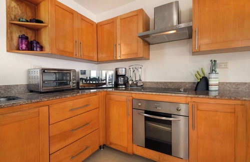 Zona Hotelera Norte Condo | Lux Ocean View at Peninsula Grand 3A