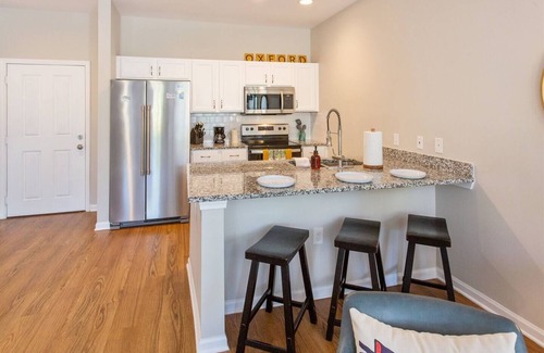 Oxford Cottage | Lux Oxford Cottage Vacation Getaway - Amazing Loca