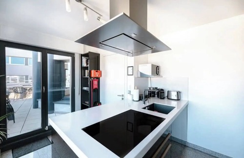 Gare Apartment | Lux Penthouse - Terrace, Gym & Parking