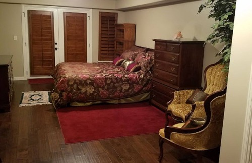 Farmington House | Lux Retreat 5 min Lagoon / 20 min SLC / Fireplace / High-Speed Wi-Fi