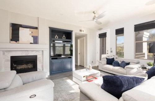 Kierland House | Lux Scottsdale Condo Overlooks 9th Hole Near Golf