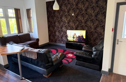 Wakefield Apartment | Lux spacious 3BR entire apartment