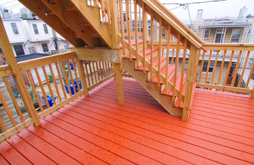 Highlandtown House | Lux Stay near Patterson Park, John Hopkins, & Stadiums! Family & Pet-Friendly.