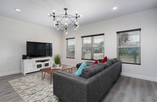 Tobin Hill House | Lux Stay nears the Pearl and Riverwalk