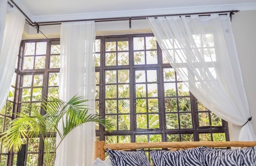 Kitengela House | Lux Suites Enkarsis Bungalow Kisaju
