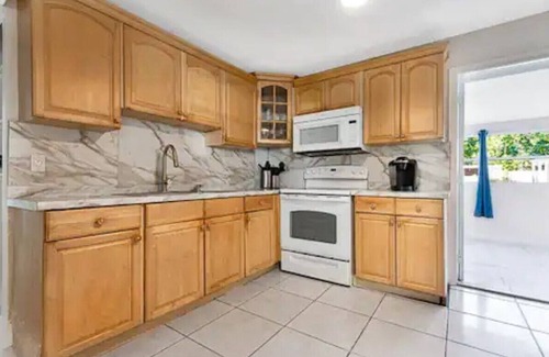 West Park House | Lux Villa, Private Pool, 17 Mins To Beach