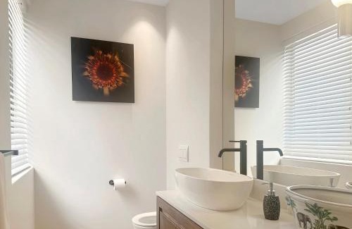 Fisherhaven Villa | Lux Villas, Wine, View, Activities, Nature