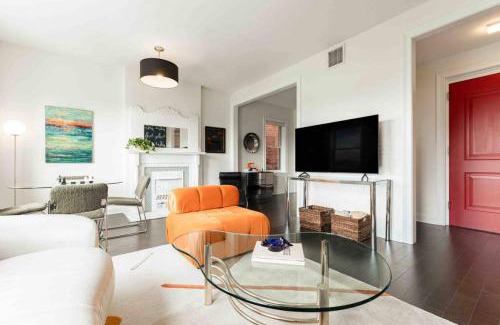Over-the-Rhine Apartment | Lux Washington Park w Rooftop Patio