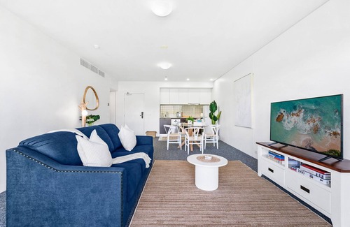 Cairns Central Business District Apartment | Lux Waterfront - Prime Location Pool Gym Sauna