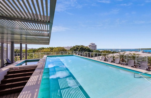 Cairns Central Business District Apartment | Lux Waterfront - Prime Location Pool Gym Sauna