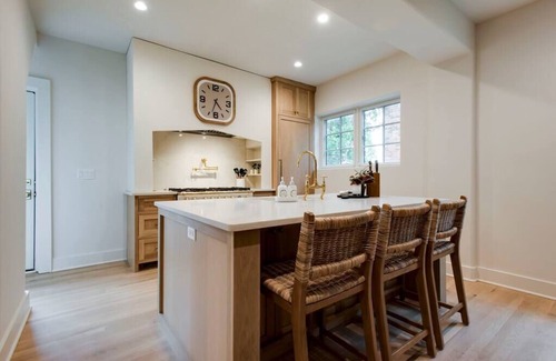 Nashville House | Lux West Nash Tudor, 4mi to DT, Sleeps 9
