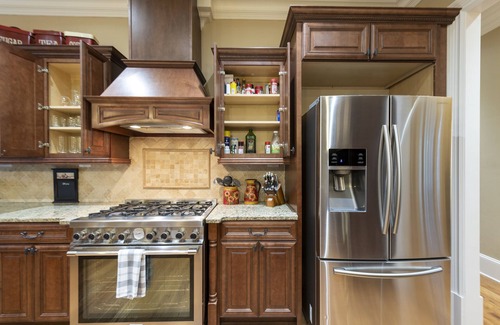 Lake Oconee House | Lux with heated pool, 15-person hot tub, Pool and Poker Tables, WiFi & Biz Ready