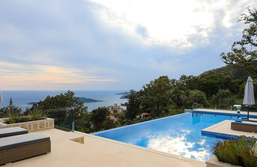 Kuljace Villa | Luxary villa in Montenegro