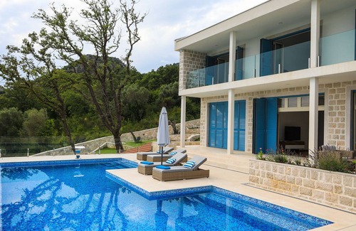 Kuljace Villa | Luxary villa in Montenegro