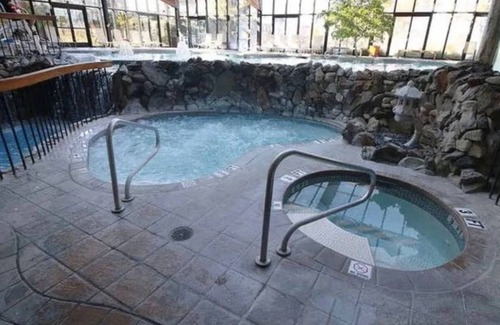Mcafee Ski Chalet | Luxe 10 guest Ski Chalet/Skiing/Pools/Tennis/Gym/Golf/Hiking