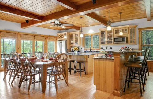 Gilford House | Luxe 5 bd Home Near Lake Winnipesaukee