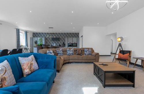 St. Andrews House | Luxe 5 Bedroom Guardbridge House - St Andrews