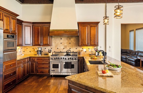 Templeton House | Luxe 5000sf Ranch on Westside Paso w/Pool, Hot Hub, Game Room and Disc Golf.