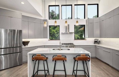 Alexander House | Luxe 5BR w/Home Theater | Pool Table | Firepit