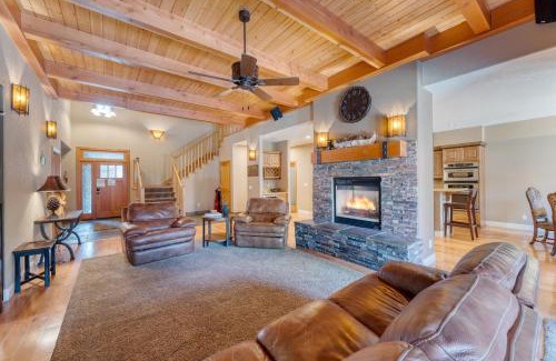 Truckee House | Luxe All-Season Retreat by AvantStay Prime Location Near Skiing