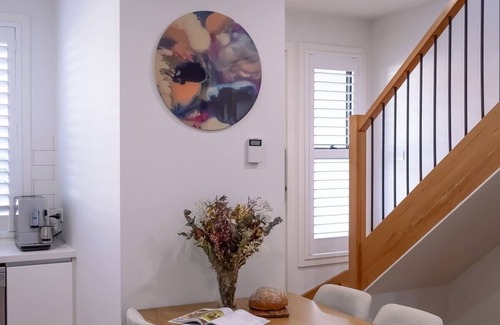 Altona North House | Luxe Altona Haven - Executive 3BR Family Townhouse