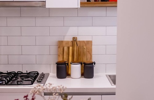 Altona North House | Luxe Altona Haven - Executive 3BR Family Townhouse