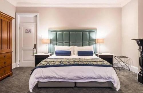 Essenwood Hotel | Luxe Avondale Boutique Hotel