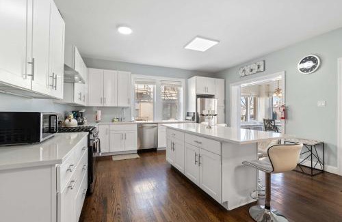 Atlantic City House | Luxe Beach Estate - 4 Bedrooms and 3 Bathrooms