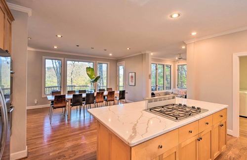 Big Canoe House | Luxe Big Canoe Resort Home w/3 Decks & Mtn Views!