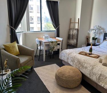 Haymarket Apartment | Luxe Central