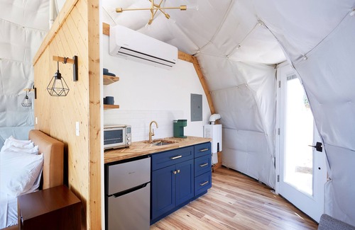 Canton Cabin | Luxe Dome + Mountain View + Private Deck+ Shower for 2