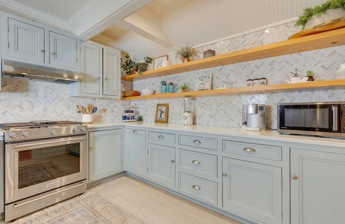 Montrose House | Luxe Fairhope Home w/Covered Patio: Walk to Bay