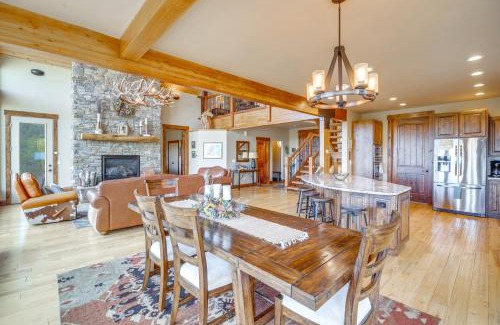 Florissant House | Luxe Florissant Home with Pikes Peak Views!