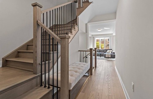 West Oak Trails House | Luxe furnished home in Oakville