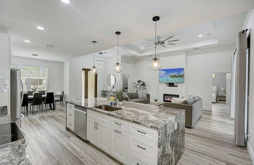 North Port House | 🌟 🆕 Luxe Gem w Heated Saltwater Pool, Spa & Privacy Fence.