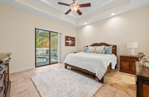 Naples Park Villa | Luxe Home 1mile Vanderbilt Beach, Pool Spa BBQ
