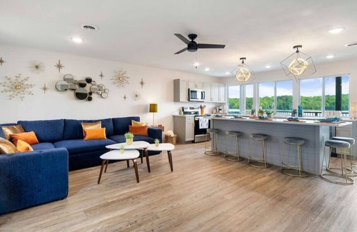 Dandridge House | Luxe House @Smoky MTN Lakeside