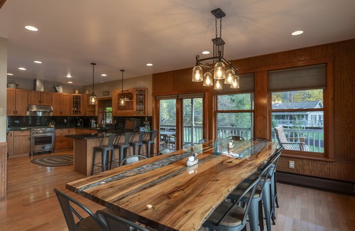 Town of Grafton House | Luxe Lakefront Paradise, King Beds, Game Room, Direct Lake Access