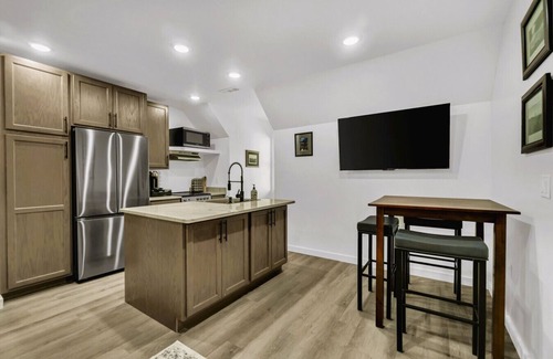 Eureka Springs Apartment | Luxe Loft in Eureka Springs