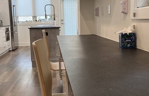 Dupont Circle House | Luxe, Metro & Free parking!