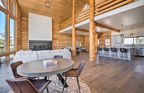 Highland Estates Cabin | Luxe Mountain Cabin w/Spa, 6 Mi to Park City!
