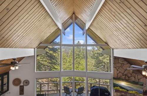 Blue Jay House | Luxe Mountain Retreat Lake Village Close Game Room AC Backs up to trails