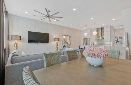 South Nashville House | Luxe Music City Show House Walk to Geodis Park