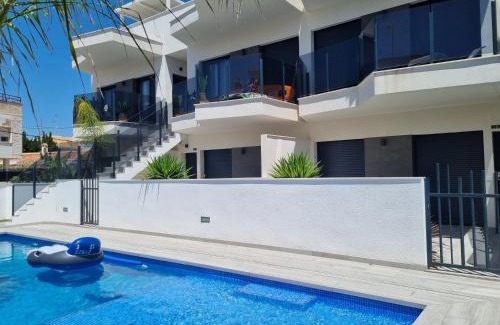 Santiago de la Ribera Apartment | Luxe nieuwbouw appartement op 50m van de zee
