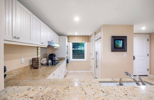 Kahuku Villa | Luxe North Shore Villa 4BR Sleeps 12 ★ Steps to Turtle Bay Beach ★ Ocean Views