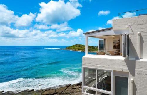 Yamba Apartment | Luxe Oceanfront Apartment