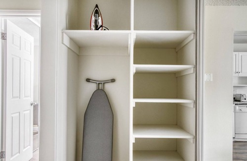 Palo Alto Apartment | Luxe Palo Alto 1BR w/ Gym & Sun Deck, 3 mins to Stanford, by Blueground